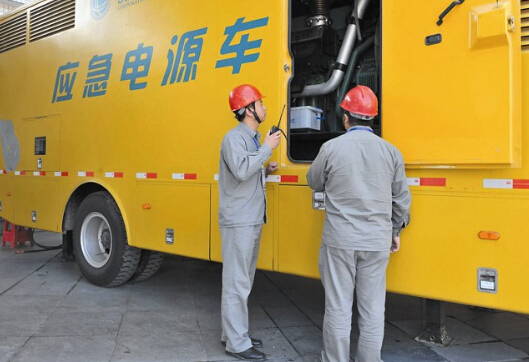 保亭如何清理被灰尘覆盖的机油散热器？